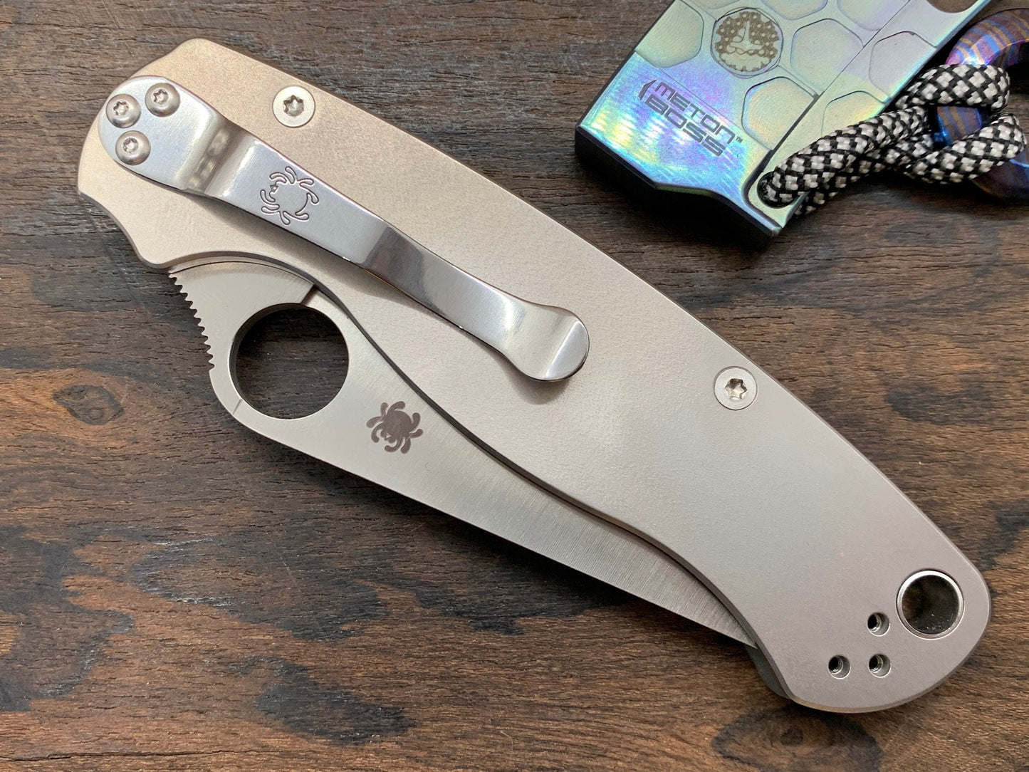 CIRCUIT BOARD engraved Titanium scales for Spyderco Paramilitary 2 PM2