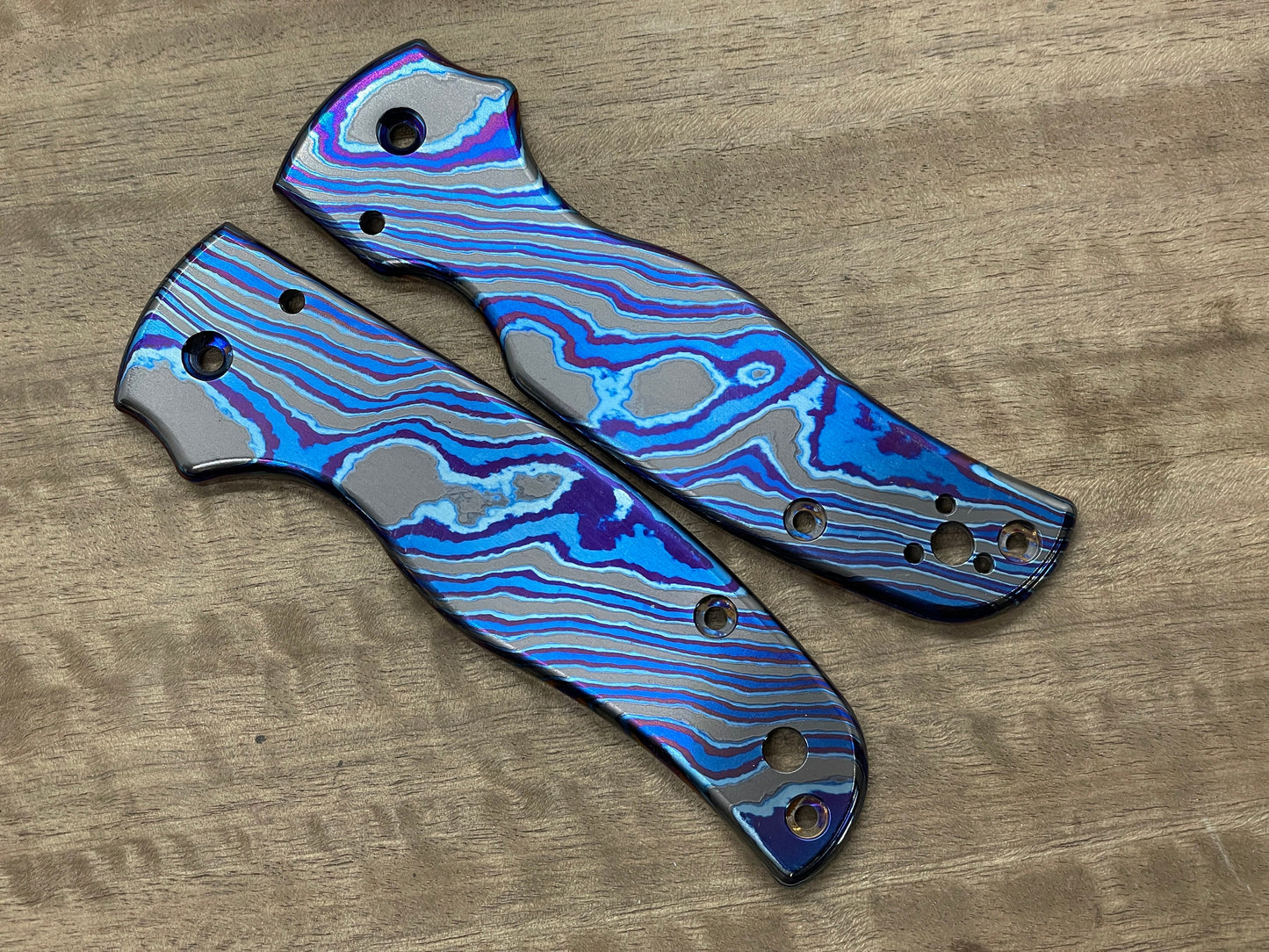 ZircuTi Scales for SHAMAN Spyderco