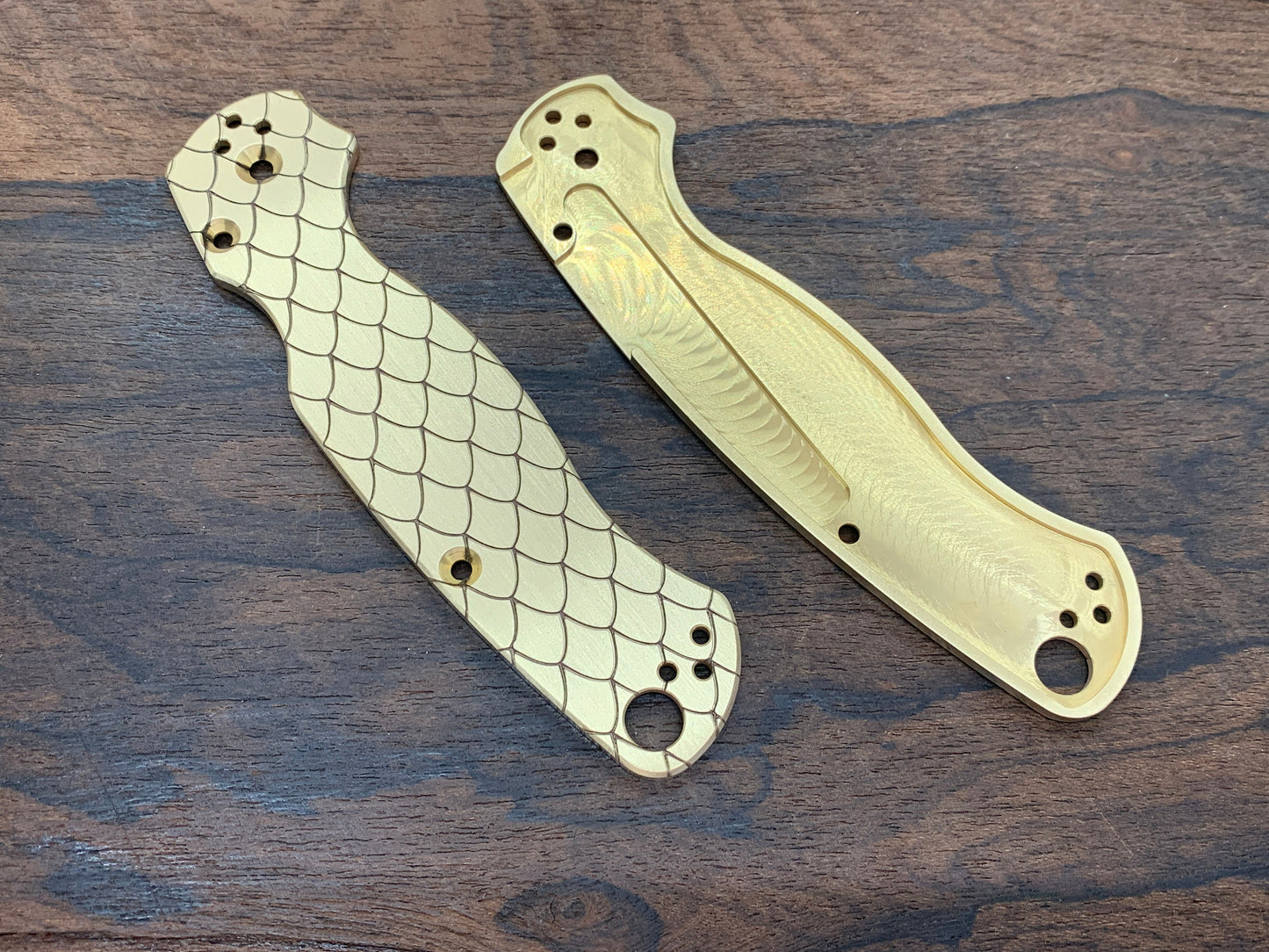 DRAGONSKIN engraved Brass Scales for Spyderco Paramilitary 2 PM2