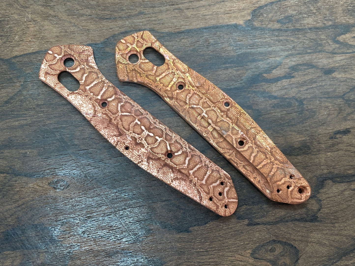 REPTILIAN engraved Copper Scales for Benchmade 940 Osborne