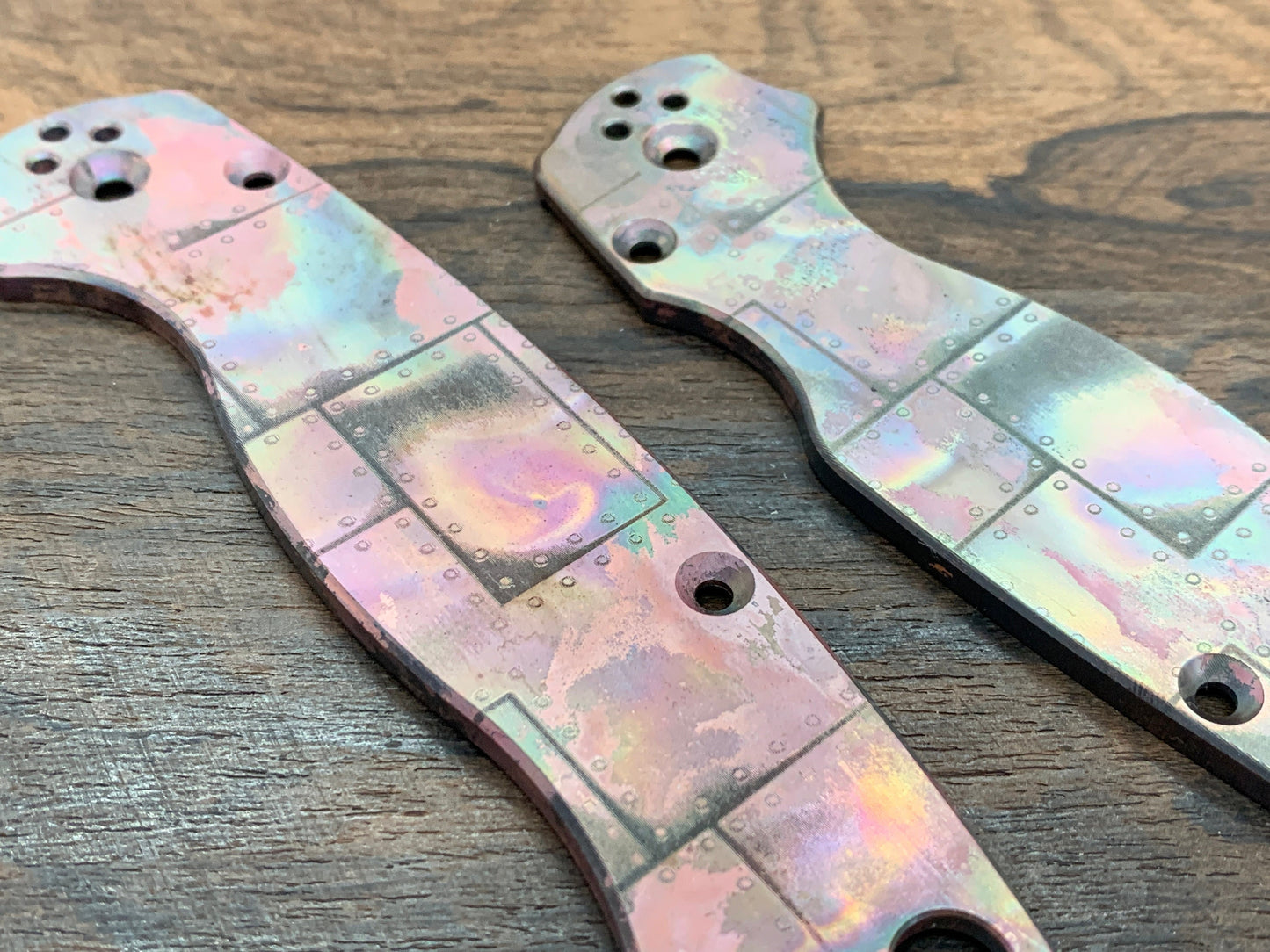 Flamed RIVETED AIRPLANE Copper scales for Spyderco Paramilitary 2 PM2